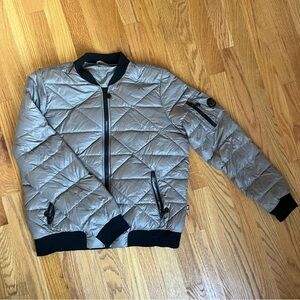 Bernardo Super Lightweight & Packable Bomber Jacket